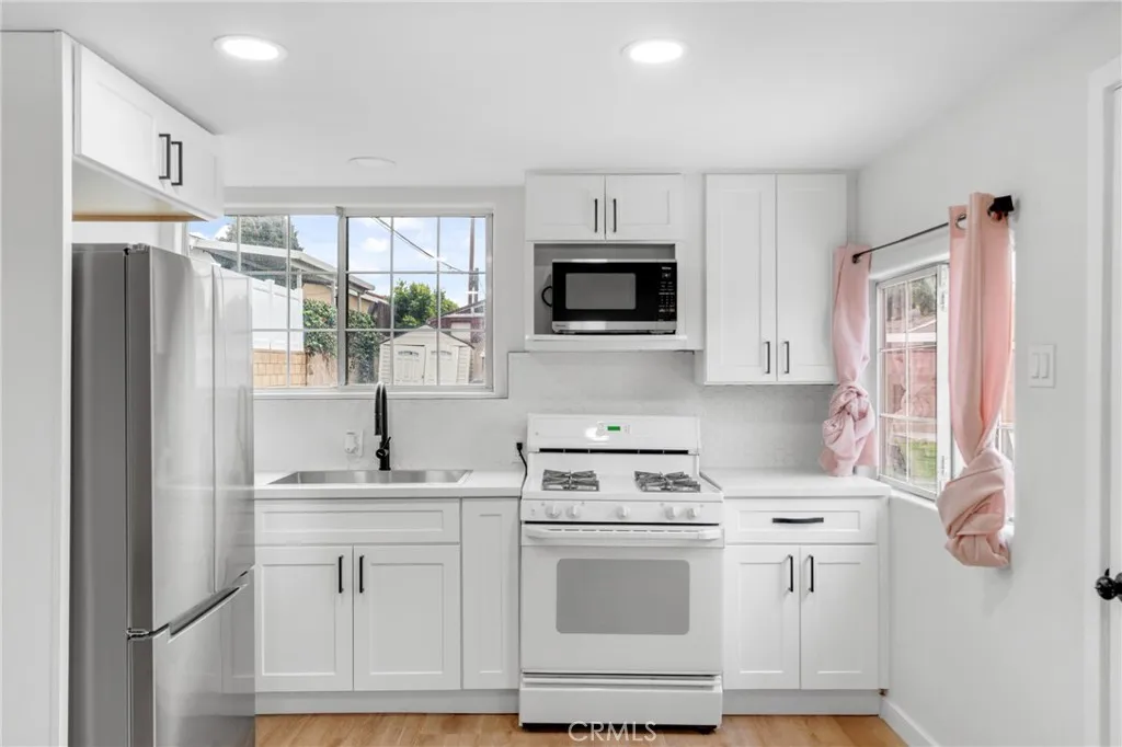 10305 Deveron Drive, Whittier, California 90601 home-pic-47